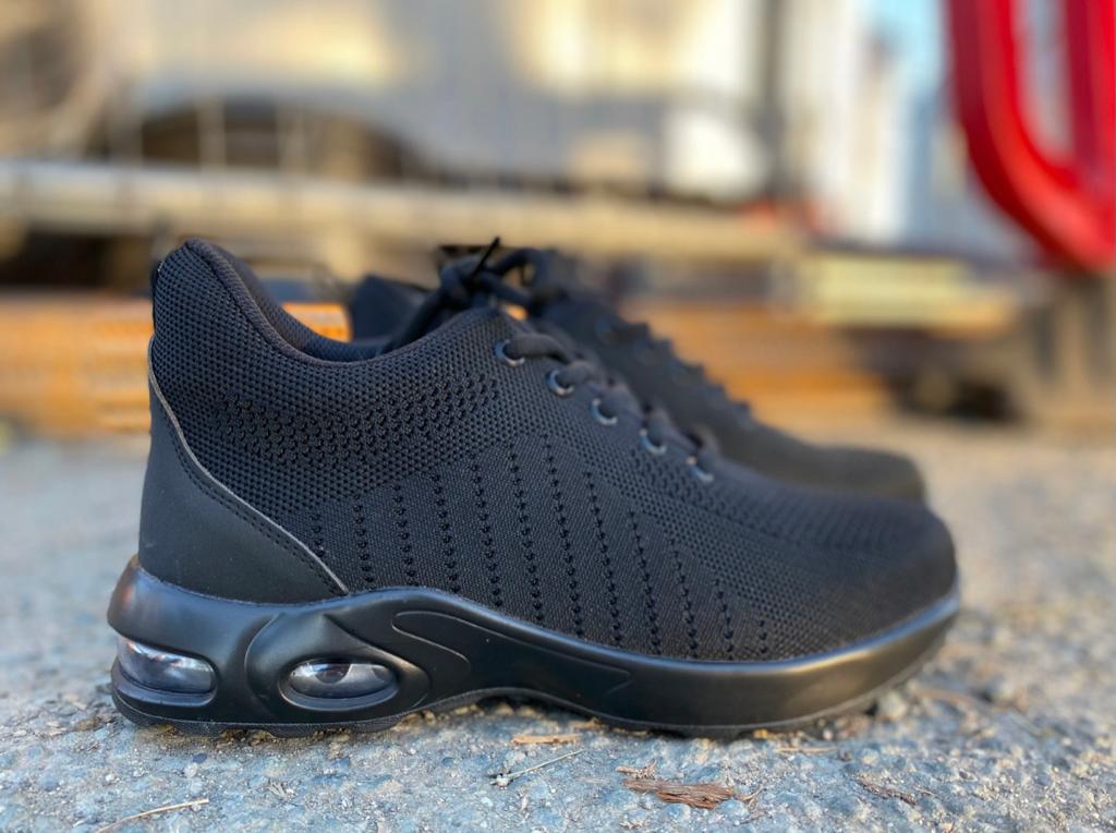Black Air100